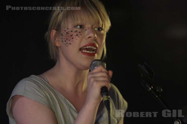 LE CORPS MINCE DE FRANCOISE - 2009-04-24 - PARIS - La Maroquinerie - 